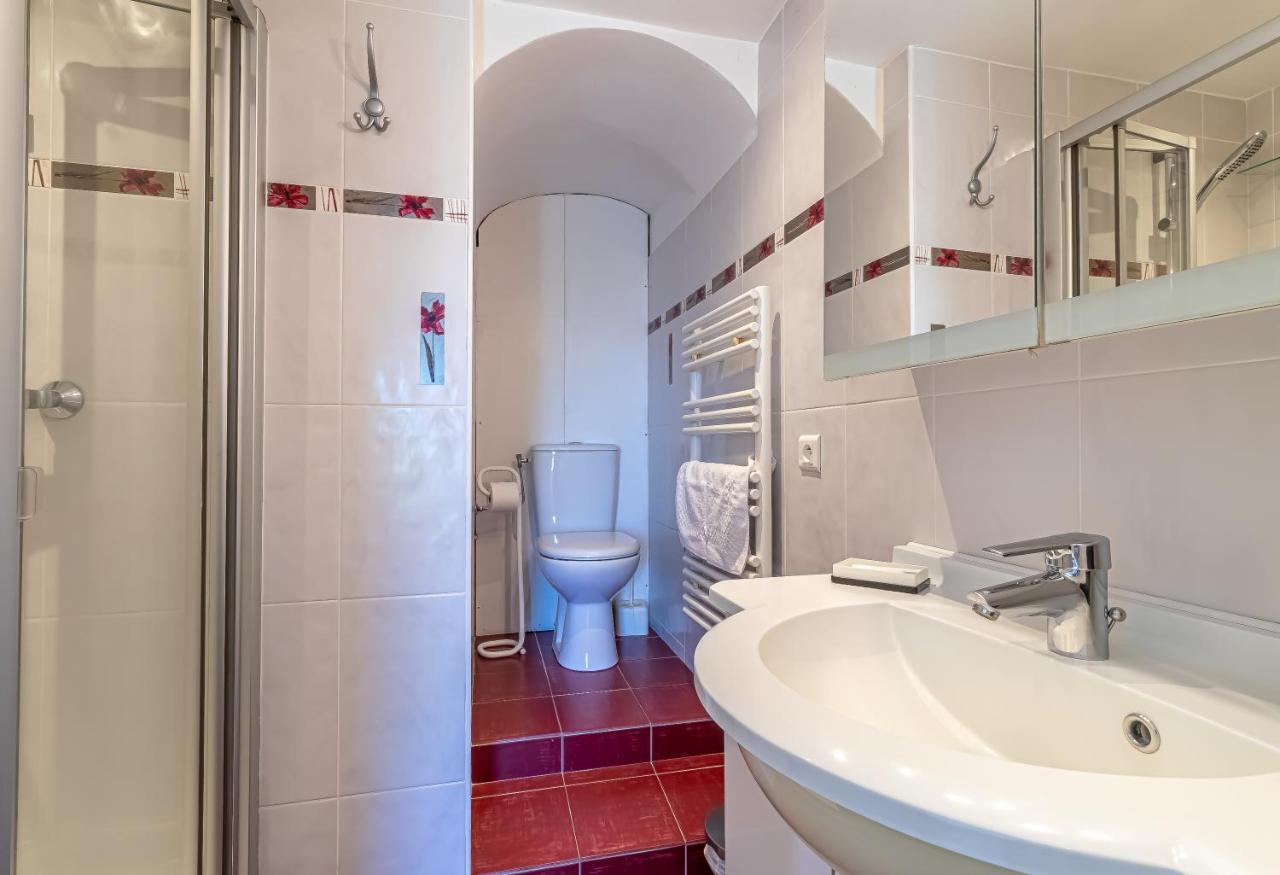 Apartment D'angeline