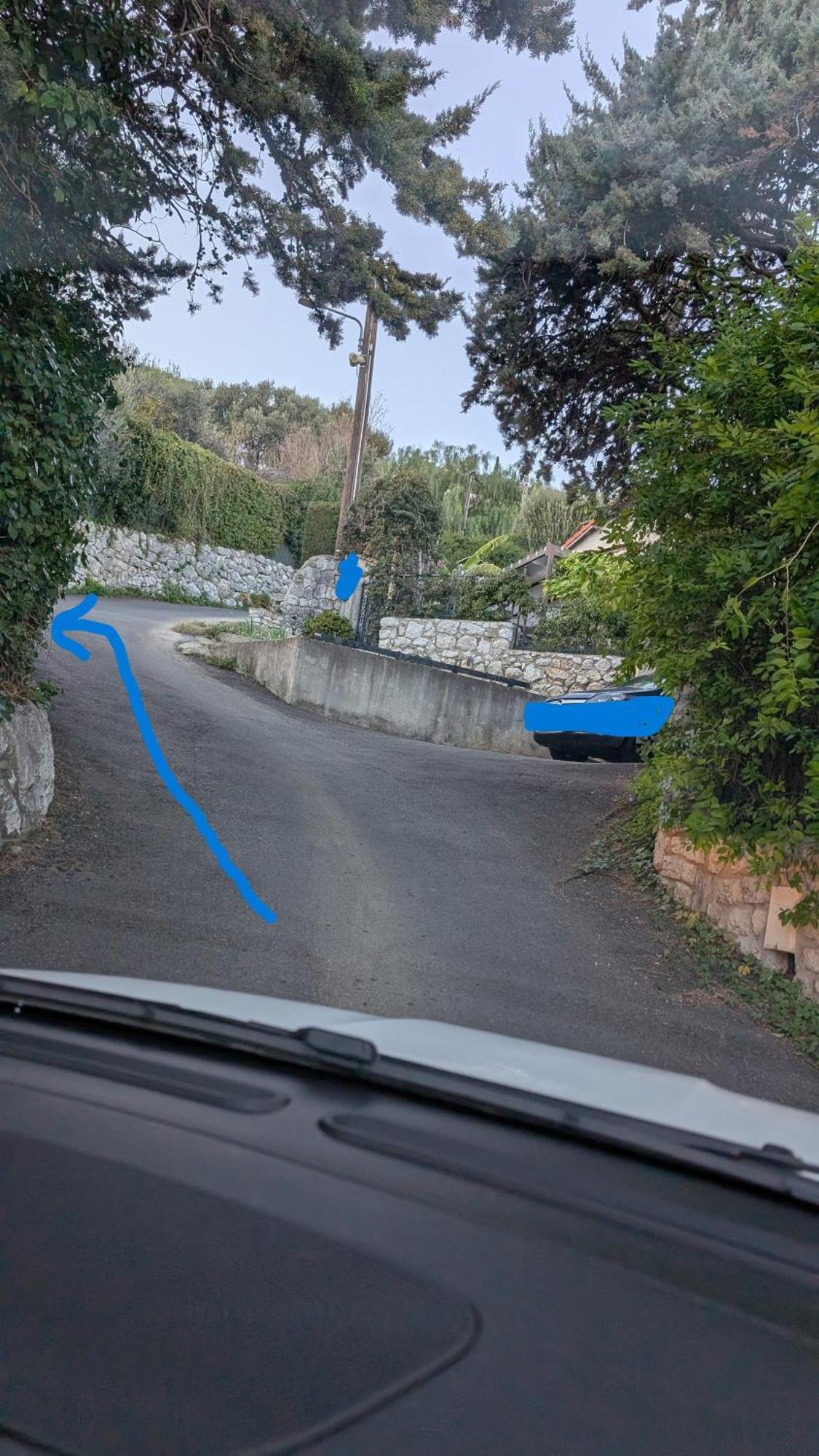 D'angeline - Vue Jardin Commun Parking Voiture Obligatoire 10min Voiture Monaco Route Etroite Pente Raide Croisement Limite Photos - Sea View Shared Garden Parking Car Mandatory 10min Car Monaco Narrow Steep Road Limited Passing P *