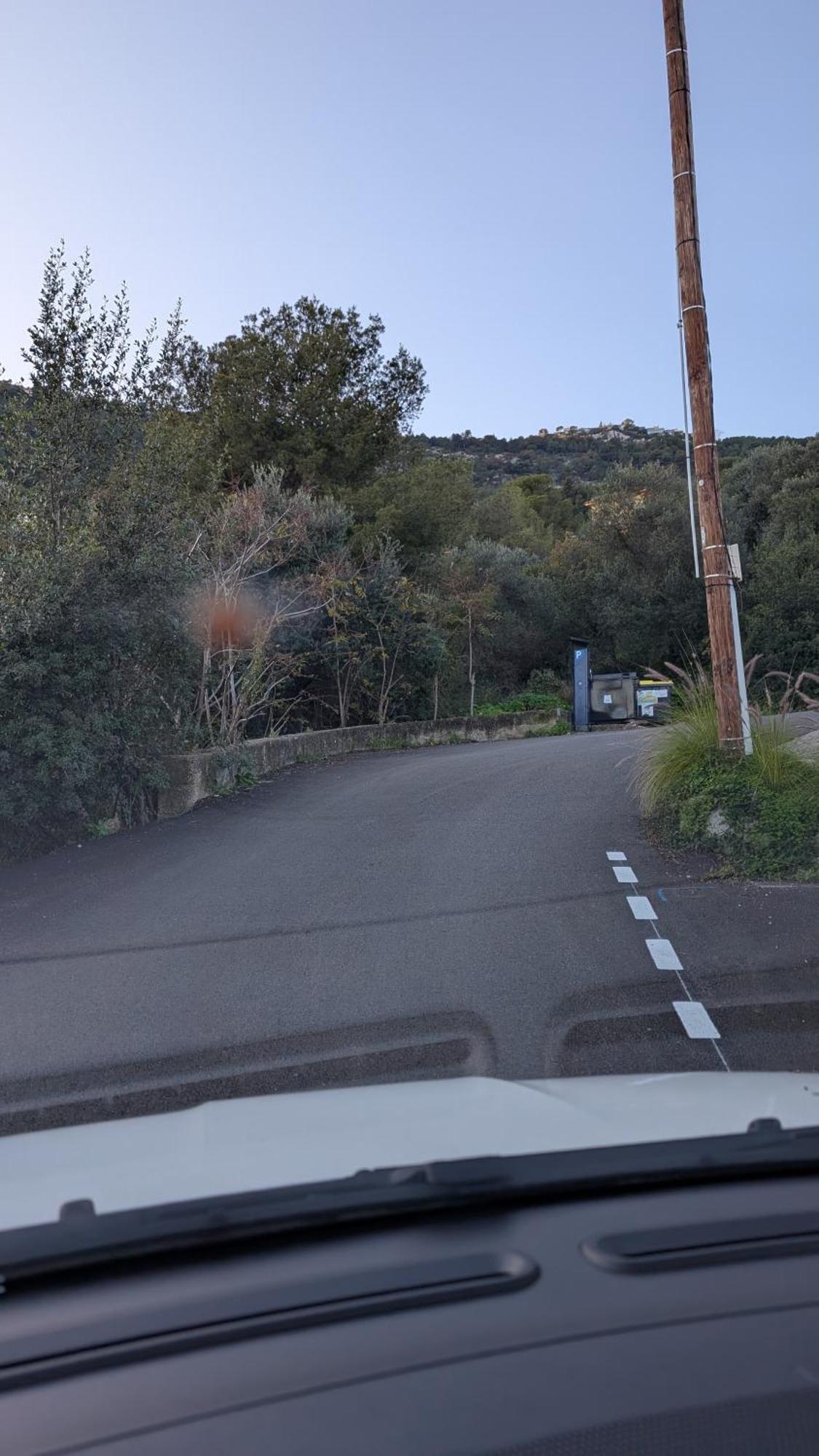 D'angeline - Vue Jardin Commun Parking Voiture Obligatoire 10min Voiture Monaco Route Etroite Pente Raide Croisement Limite Photos - Sea View Shared Garden Parking Car Mandatory 10min Car Monaco Narrow Steep Road Limited Passing P *